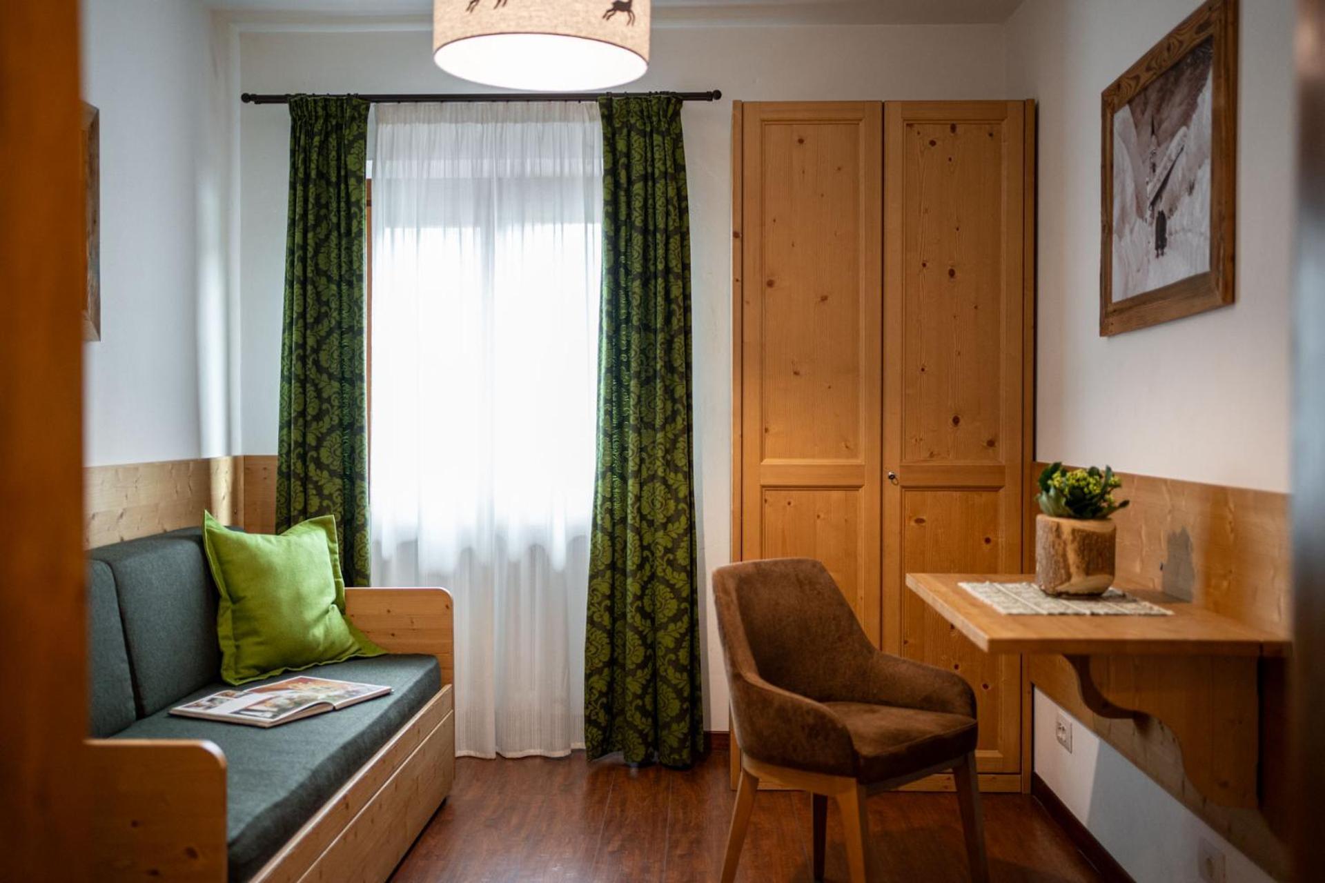 Hotel Panda Cortina- Ricarica Auto Elettriche กอร์ตินาดัมเปซโซ ภายนอก รูปภาพ